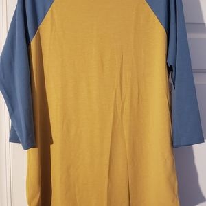 Lularoe Randy Tee